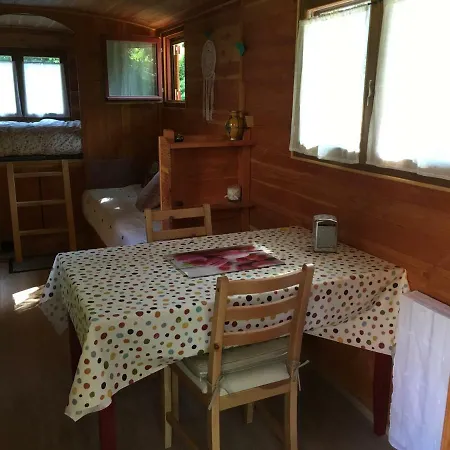 Tente de luxe Roulotte Bohémienne Gignac (Herault)